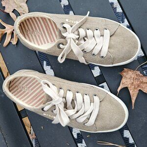 Taos Star Csnvas Sneakers - Pre-owned Size 7